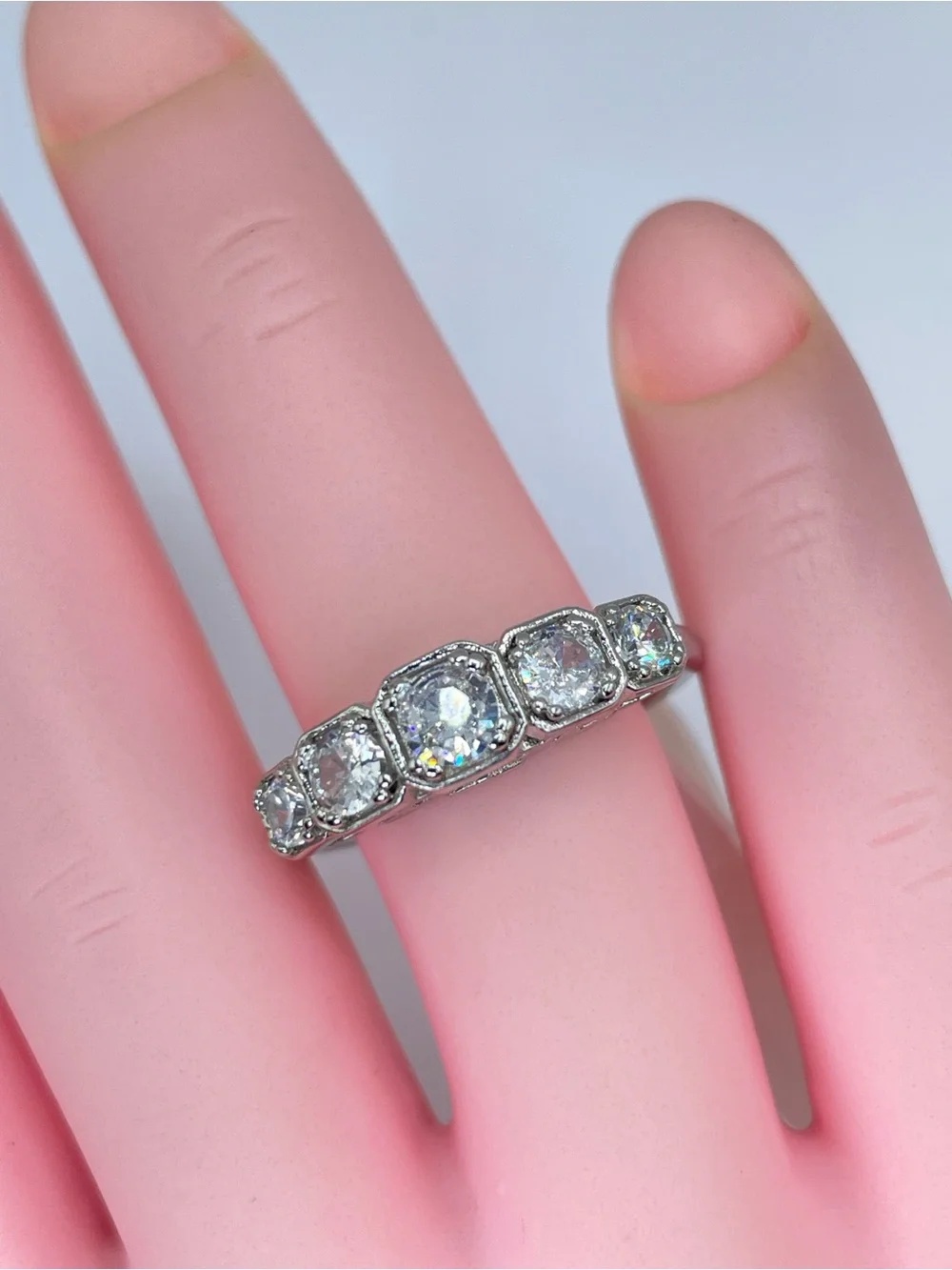 Swarovski Crystal Elements White Crystal Band Ring Minimalist Sz 6